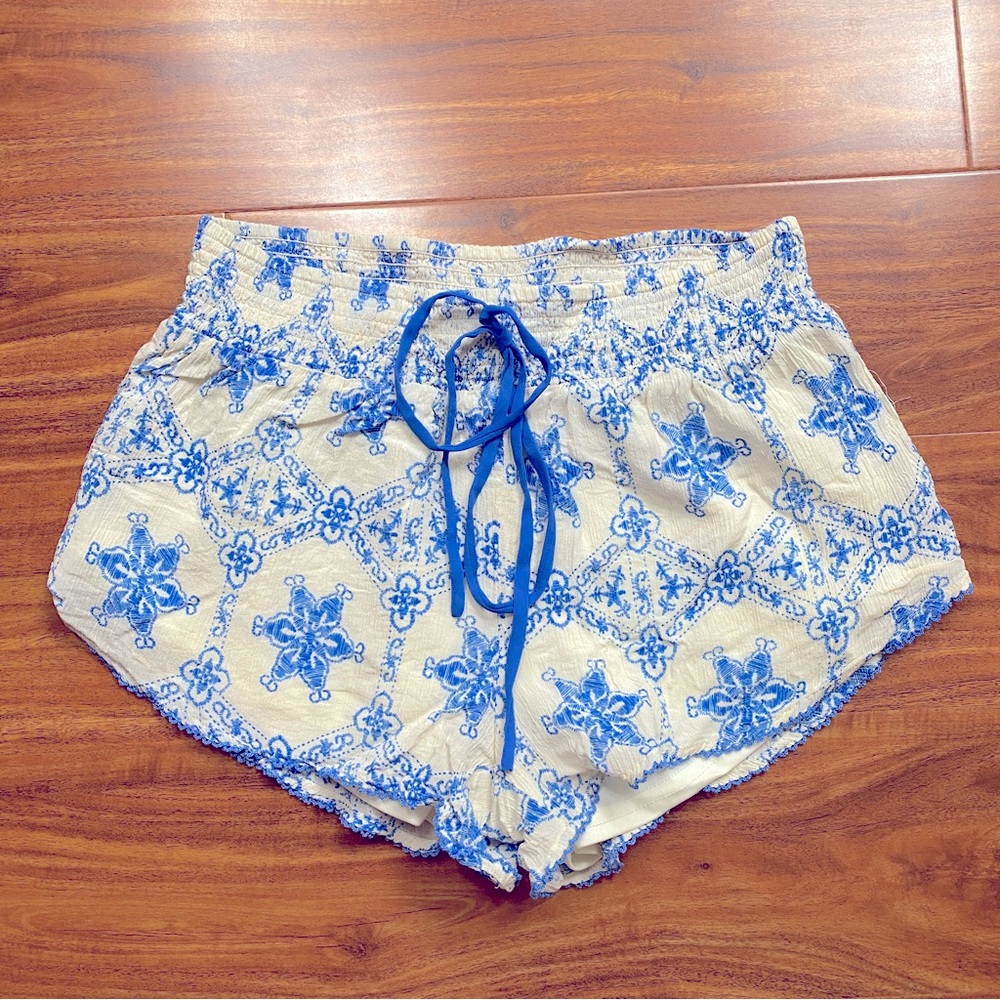 Candy Rose Junior Blue White Gauzy Stretch Drawstring Shorts Size Large Nautical